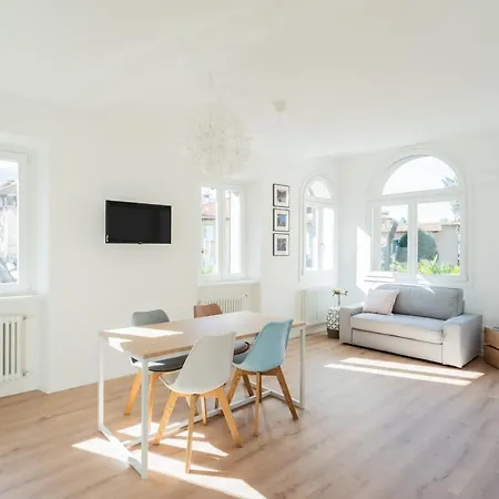 Lovely Corner In The Heart Of The By Rent * Como