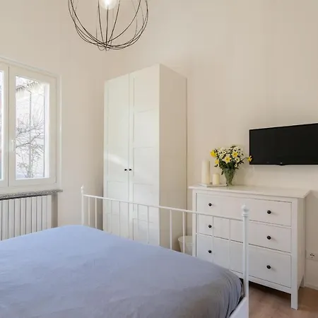 Apartament Lovely Corner In The Heart Of The By Rent