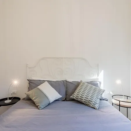 Apartament Lovely Corner In The Heart Of The By Rent Como