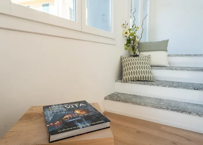 Lovely Corner In The Heart Of The By Rent *