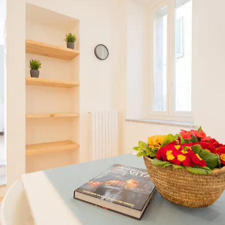 Lovely Corner In The Heart Of The By Rent Como