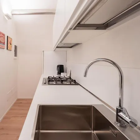 Apartamento Lovely Corner In The Heart Of The By Rent Como