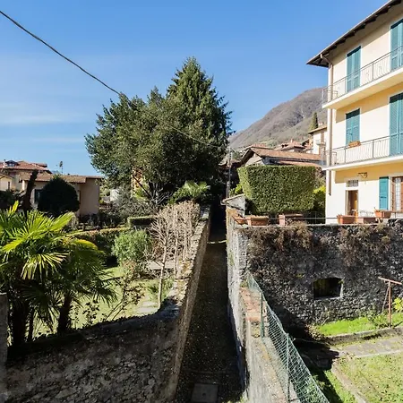 Apartamento Lovely Corner In The Heart Of The By Rent